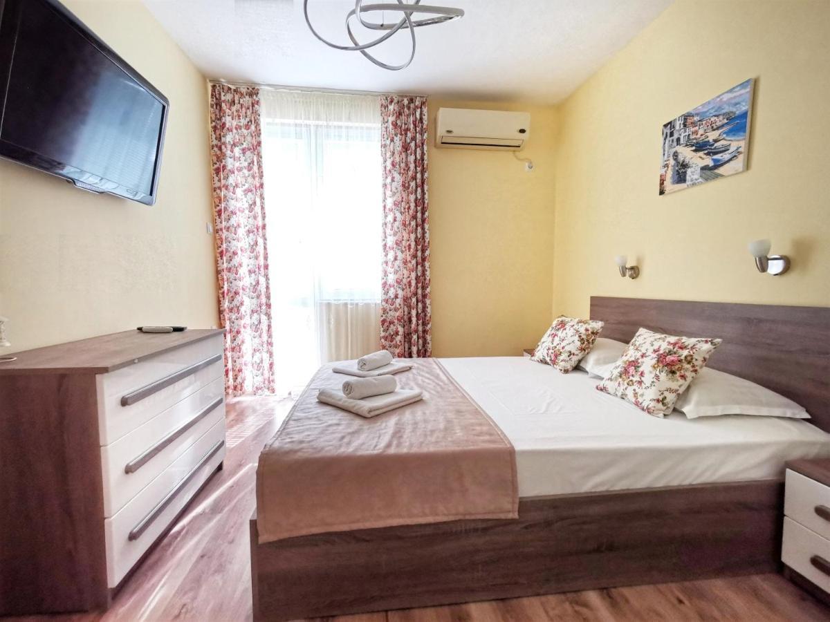 Амбър Апартамент И Стая За Гости Sozopol Exterior photo